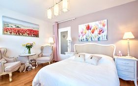 Naturalbnb - Chambres D'Hotes Bios, Ethiques - Au Calme, Confort Dans Residence Fermee - Parking Gratuit, Securise - Garage Velos Et Motos - Offert Super Petit Dejeuner Local Et Bio Sucre Sale